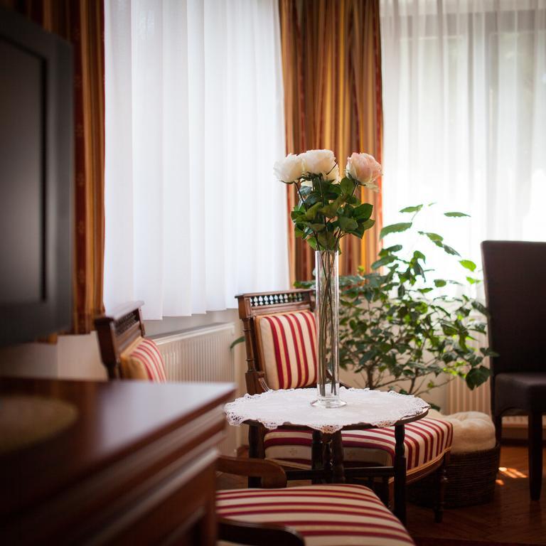 Villa Cecile Šoproň Exteriér fotografie